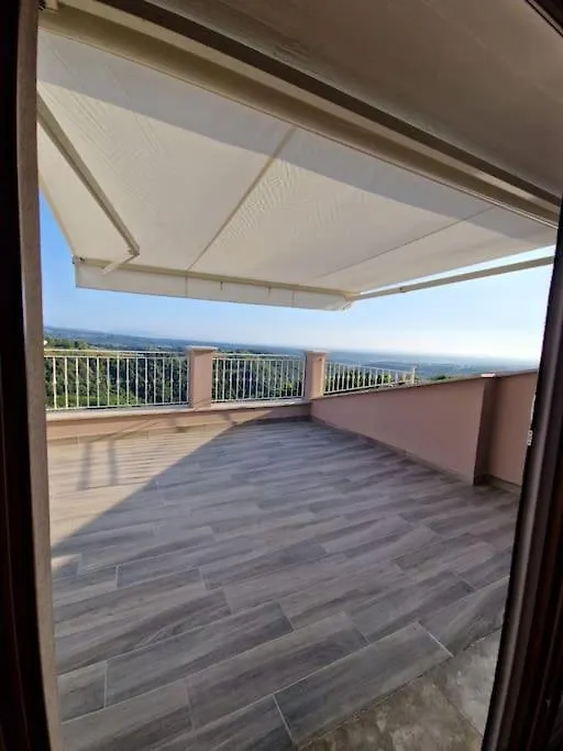 Terrazza Belvedere Riparbella Apartment