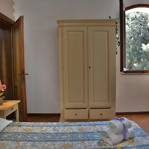 Hotel Paradiso, Riparbella